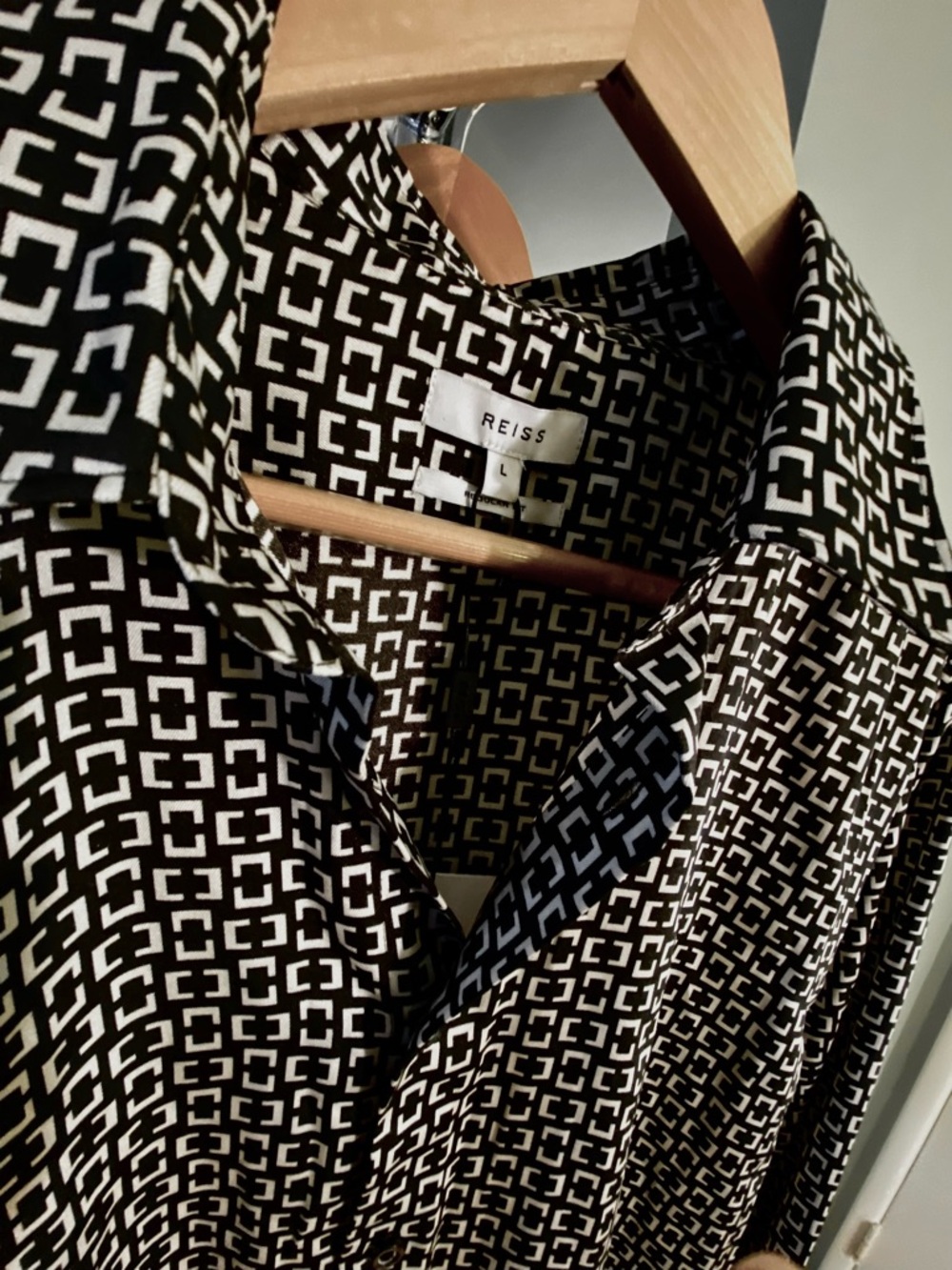 Reiss Black and White Geometric Print Long Sleeved Shirt (L) Regular Fit NWT